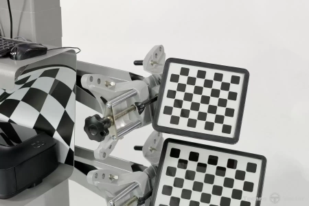 Облегченная версия стендов сход-развал 3D ТехноВектор 7212 T