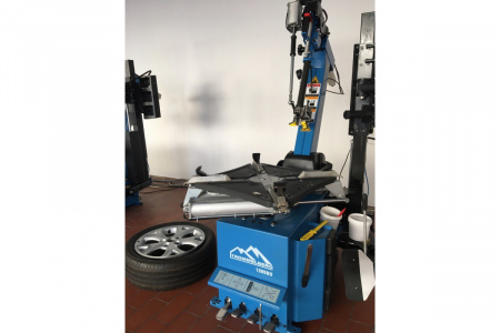 Шиномонтажный станок суперавтомат TROMMELBERG 220V/50HZ/1P 1889NV