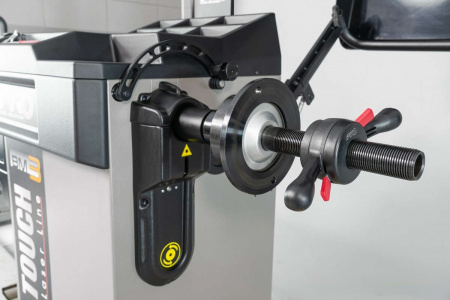 Стенд балансировочный модель iPRO BM3