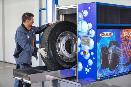 Автоматическая мойка колес ТОРНАДО TRUCK H, с нагревом, для грузовых автомобилей